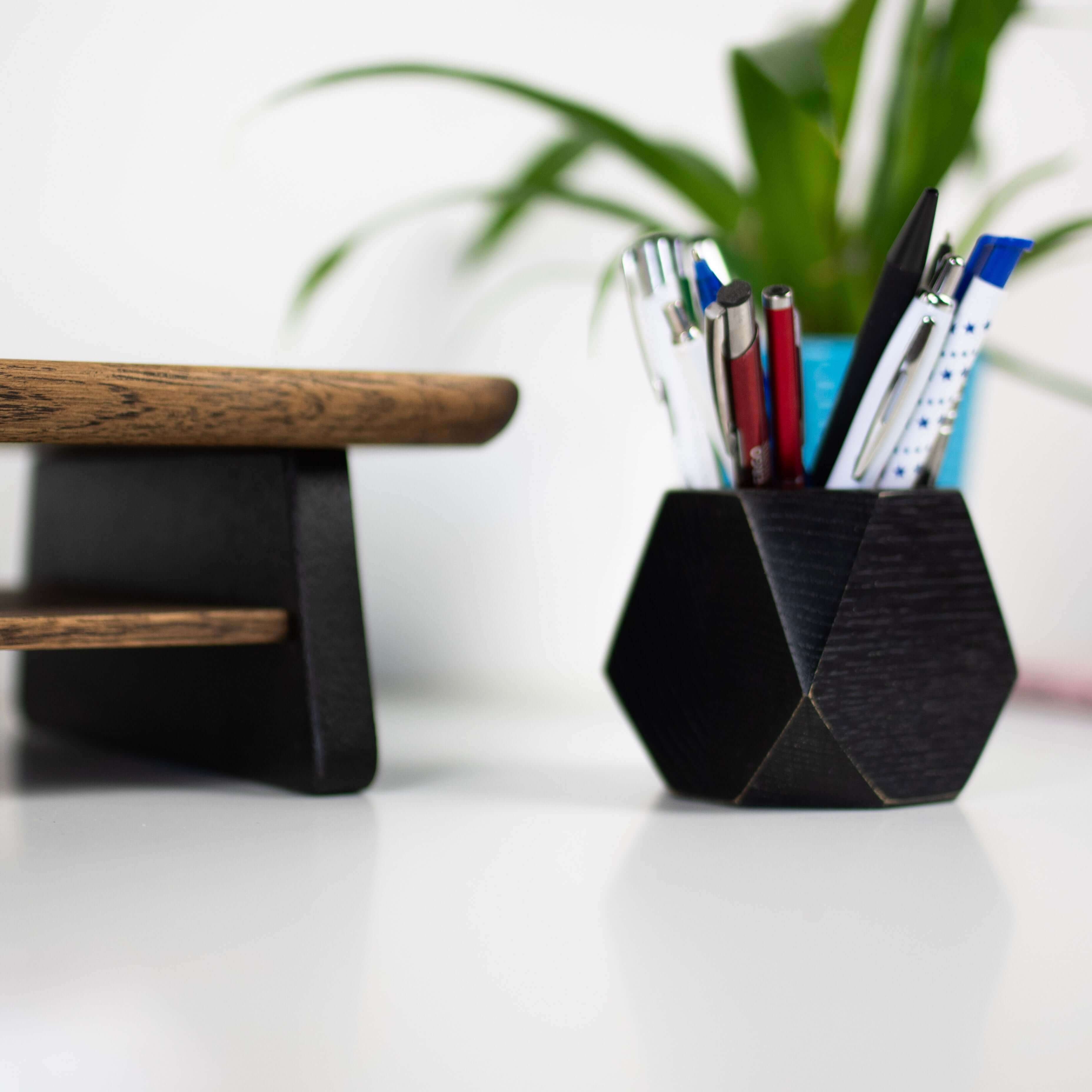 MINIMALISTIC PEN HOLDER - Chopzwood