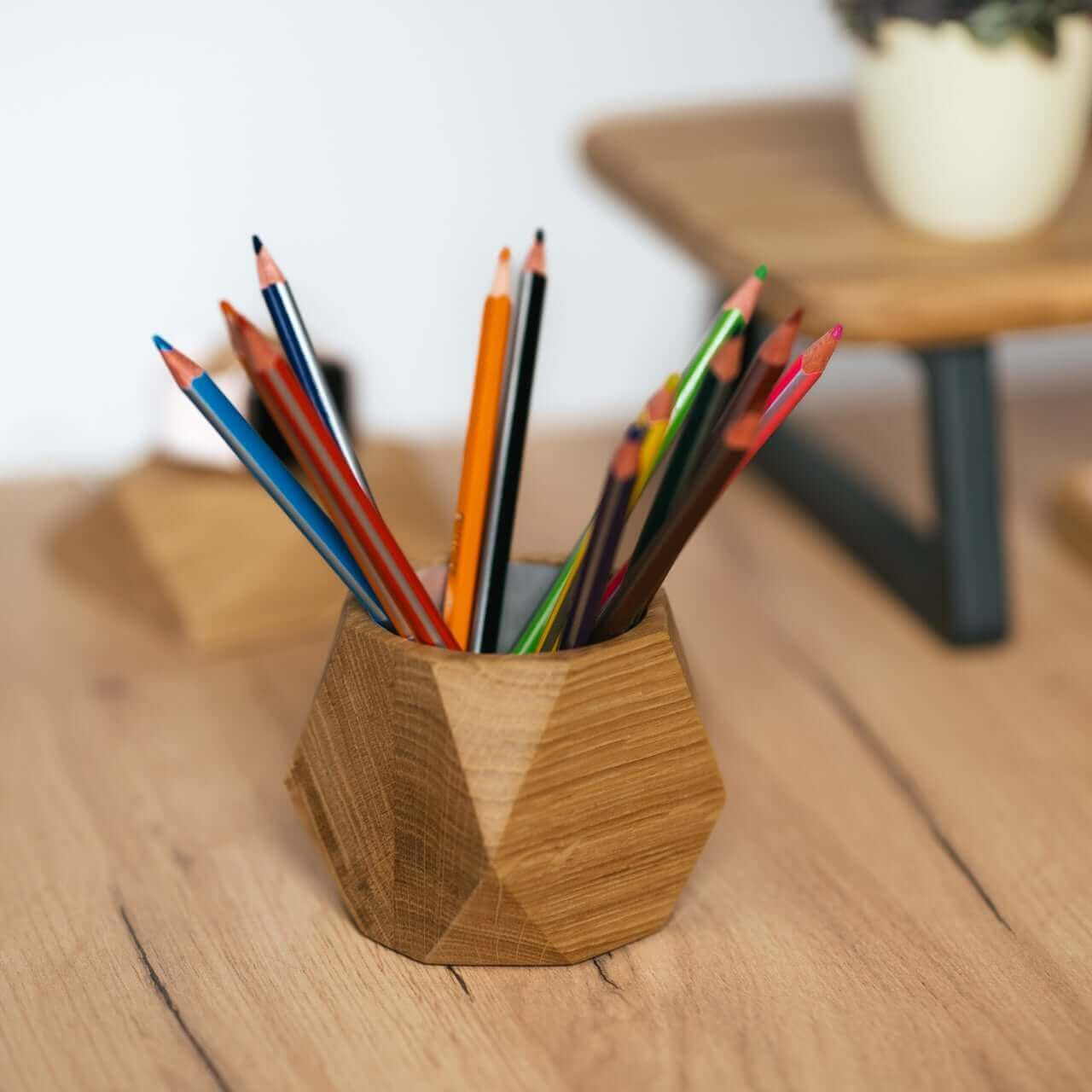 MINIMALISTIC PEN HOLDER - Chopzwood